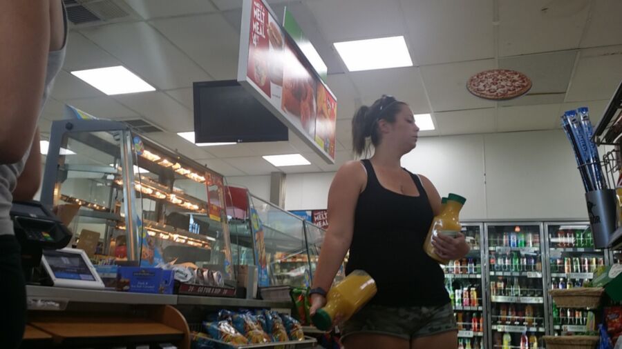 Free porn pics of NN mom w Large Cleavage in public 20 of 23 pics