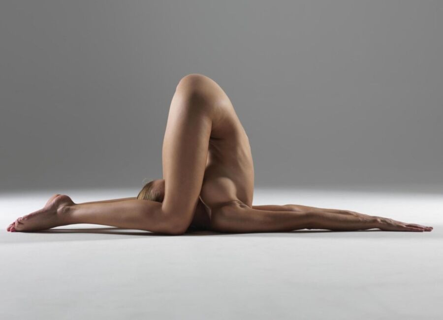 Free porn pics of Naked yoga sexy! 19 of 32 pics