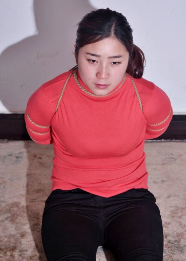 Free porn pics of Miss Chen Mo in rope bondage 18 of 80 pics