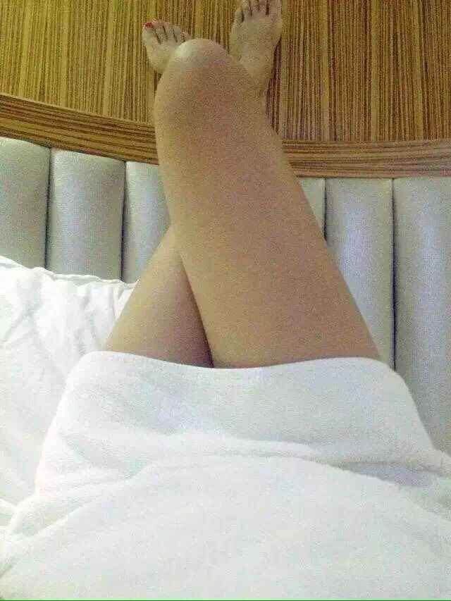 Free porn pics of Asian foot lovers 2 of 44 pics