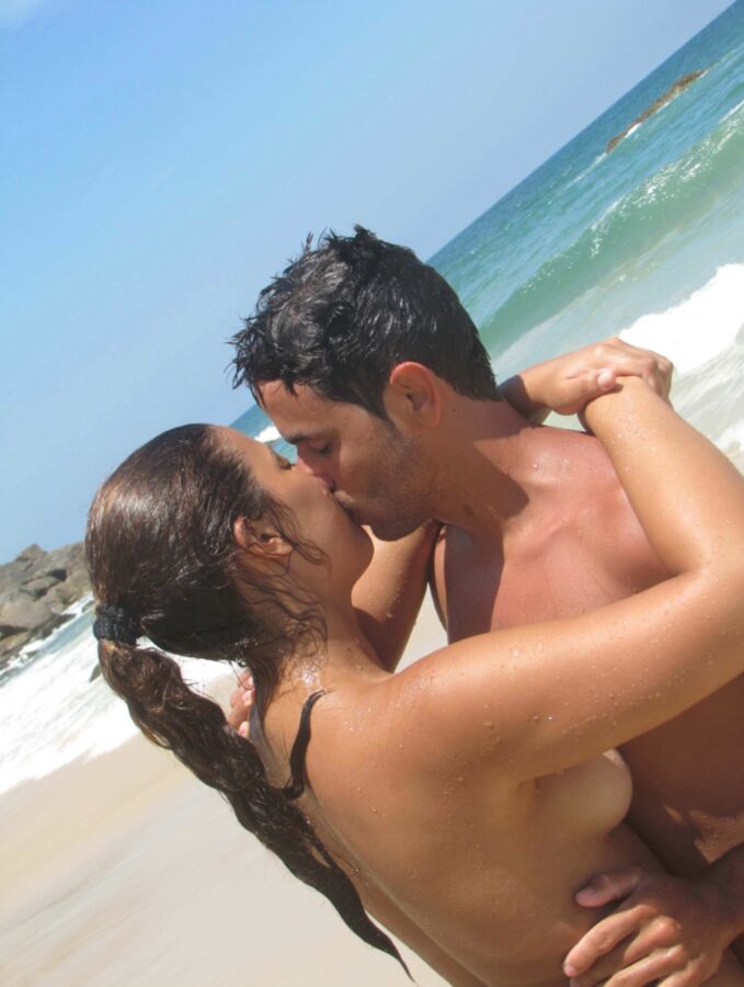Free porn pics of Amateur ~ Latinas y Latinos on da beach. 17 of 194 pics