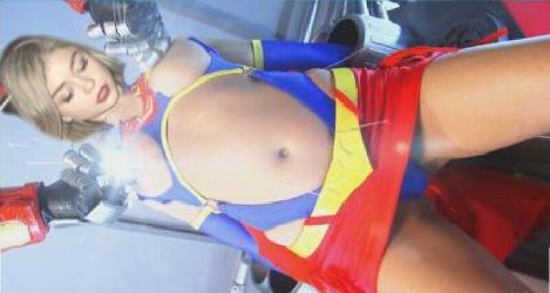 Free porn pics of Sarah Hyland As Superheroine SuperLady 5 of 6 pics
