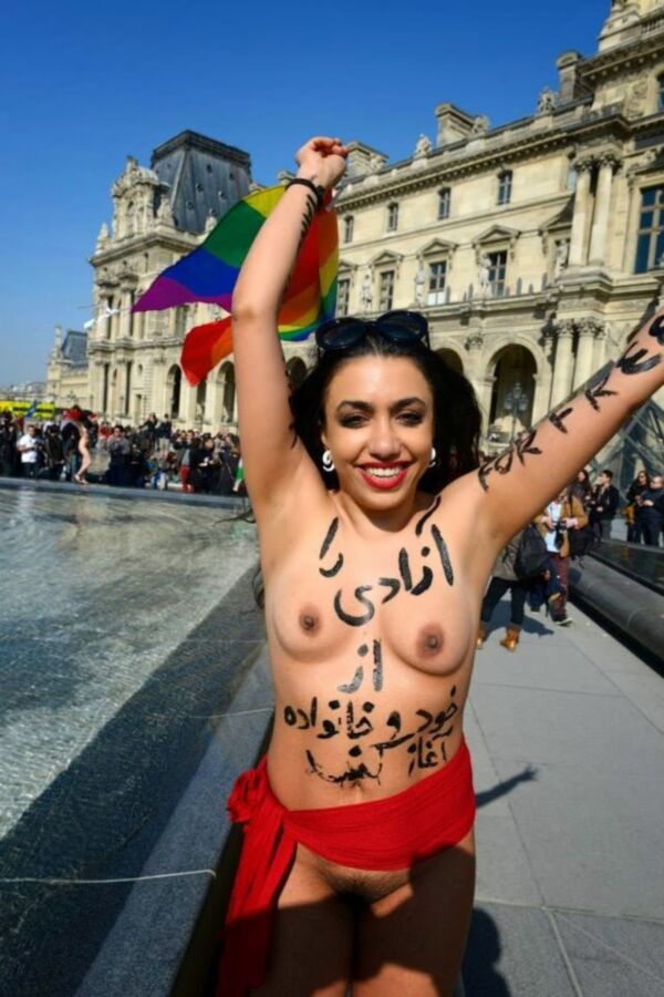 Free porn pics of naked protest 5 of 25 pics