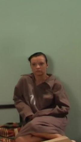 Free porn pics of New prison girl - Neue Insassin 4 of 5 pics