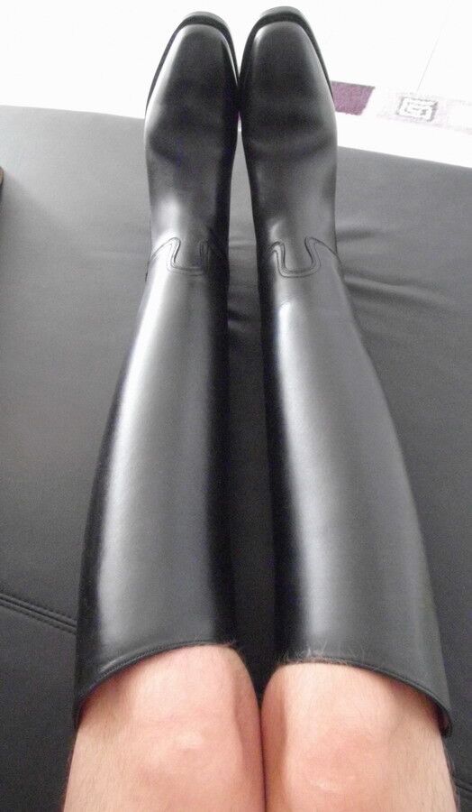 Free porn pics of Gummireitstiefel rubber ridingboots 4 of 10 pics