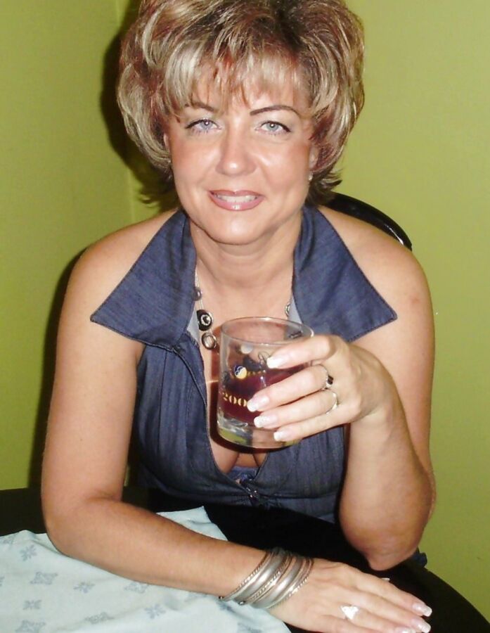 Free porn pics of Cheers! - Milfs with a drink 2 of 12 pics