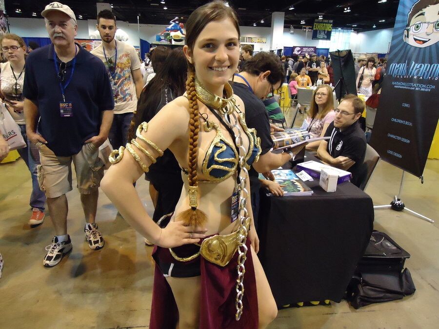 Free porn pics of Slave Leia cosplay 8 of 30 pics