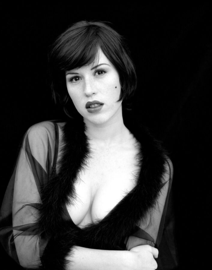 Free porn pics of Molly Ringwald 3 of 12 pics