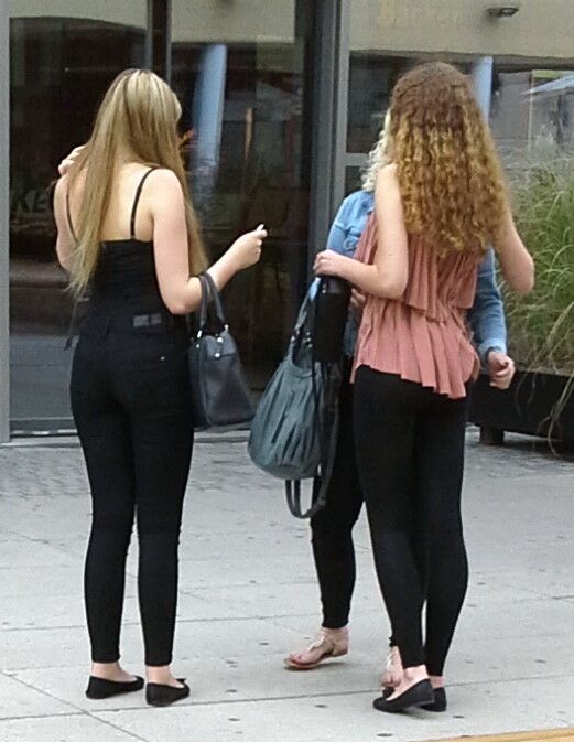 Free porn pics of Street Candids - Teens in tight Jeans and Leggings 7 of 10 pics
