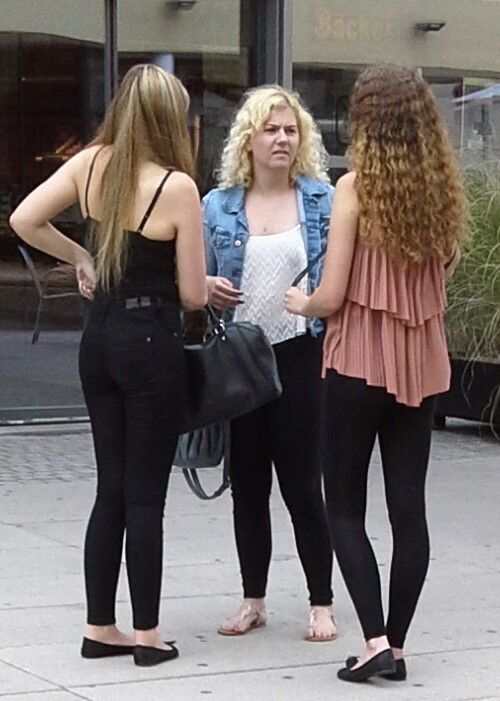 Free porn pics of Street Candids - Teens in tight Jeans and Leggings 9 of 10 pics