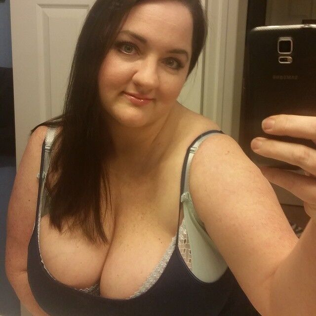 Free porn pics of Busty BBW 12 of 335 pics