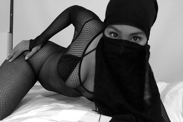 Free porn pics of Somali Muslim Slut from Canada 7 of 8 pics