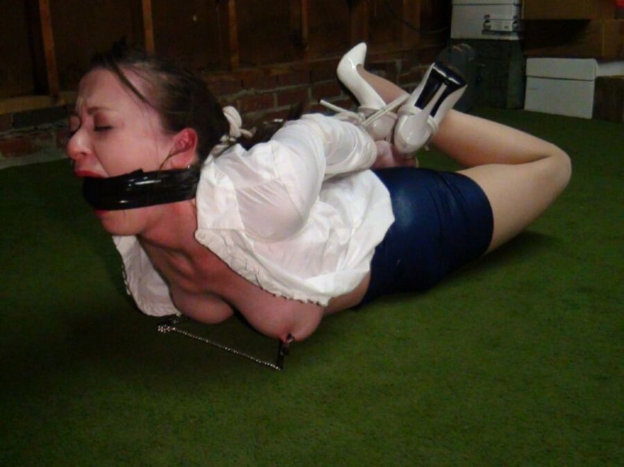 Free porn pics of Hogtied is great 17 of 20 pics