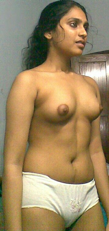 Desi Teen Cute Tits