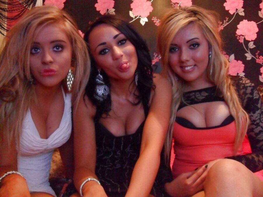 Free porn pics of Chav idols (Why am I not her?) 14 of 16 pics