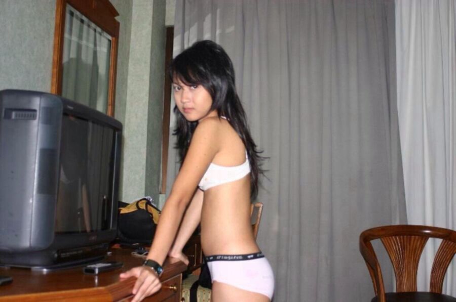Free porn pics of Some more indonesian girls 9 of 20 pics