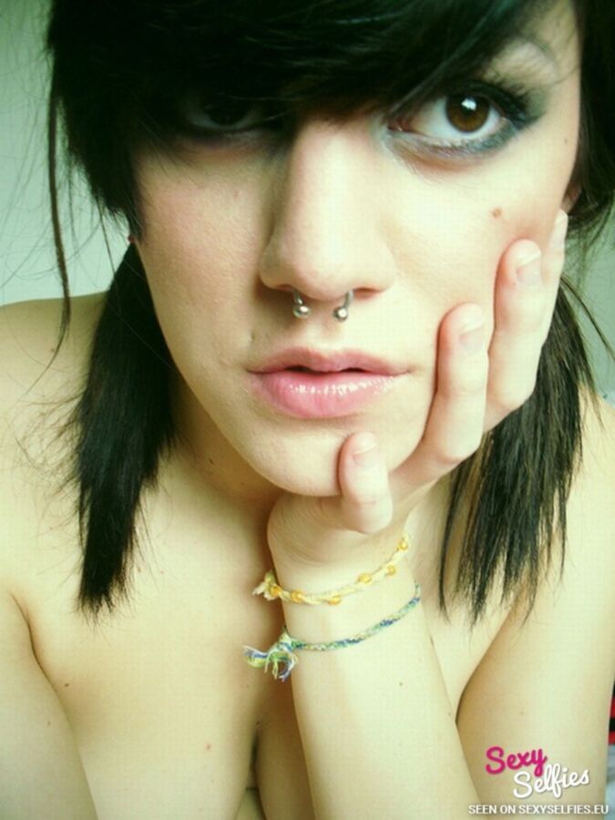 Free porn pics of Hot emo chick with good tits 6 of 190 pics