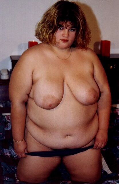 Free picture gallery naked woman pussy Massive anal fisting
