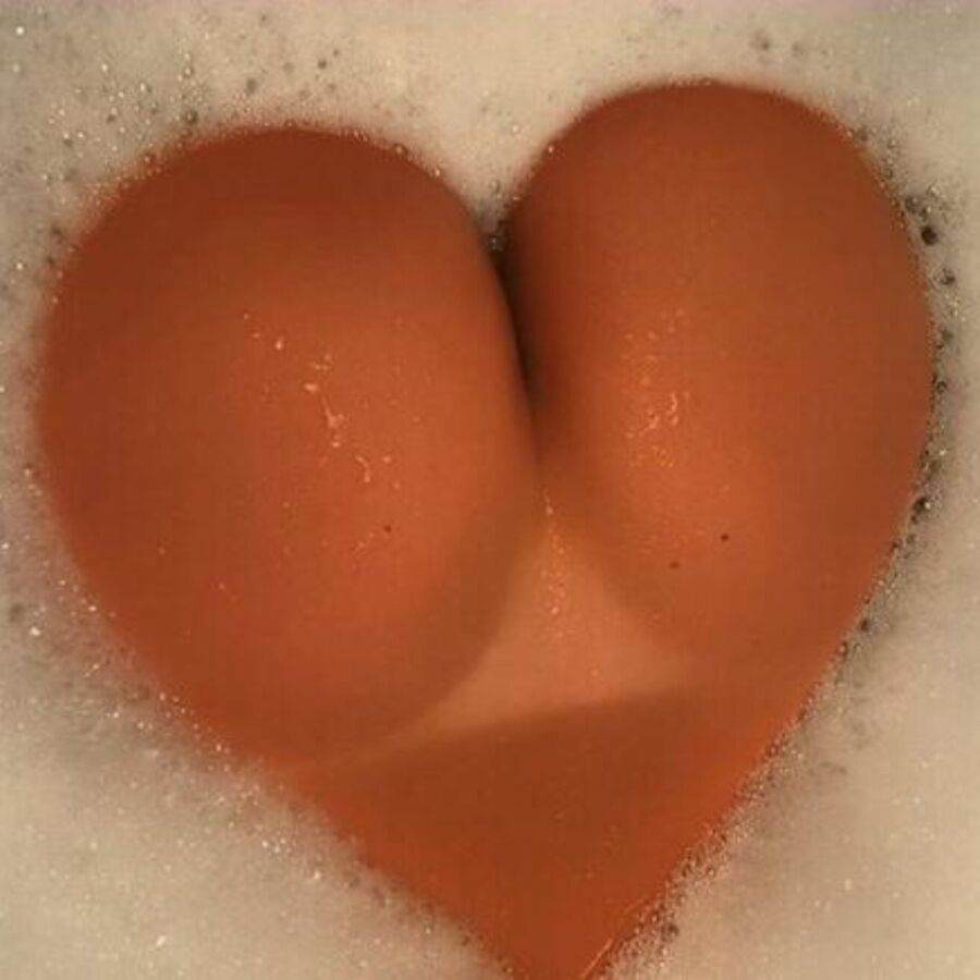 Free porn pics of The Heart of a Girl ;-) 12 of 13 pics
