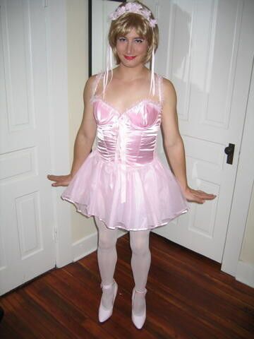 Free porn pics of The Extreme Sissy 13 of 18 pics