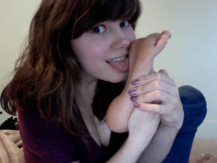 Free porn pics of Feet to cum to 12 of 20 pics