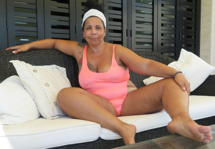Free porn pics of Putalette: BBW feet on vacation 4 of 17 pics