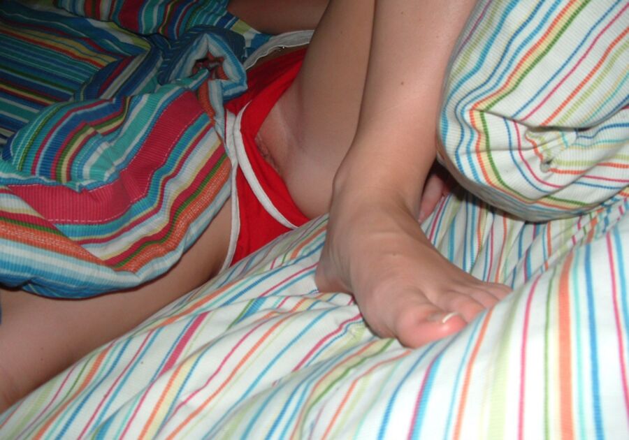 pussy ass girls gif dildo stuck to wall