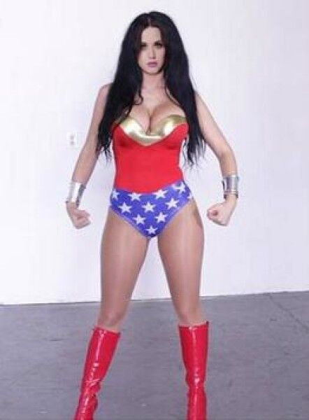Free porn pics of katy perry as wonder woman peril  1 of 5 pics