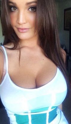 Free porn pics of Cleavage, Boobs, Teen 20 of 30 pics