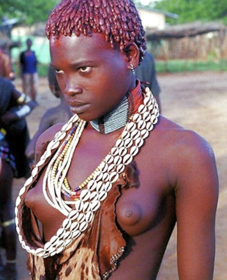 Free porn pics of Jungle girls from kenya. 17 of 24 pics