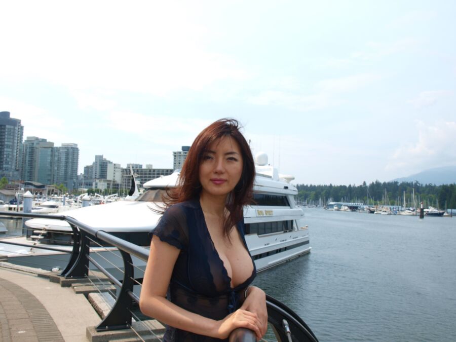 Free porn pics of Asian slut from Vancouver 16 of 35 pics