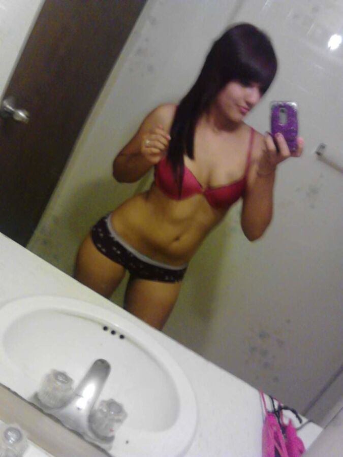 Free porn pics of latina teen selfshot 14 of 86 pics