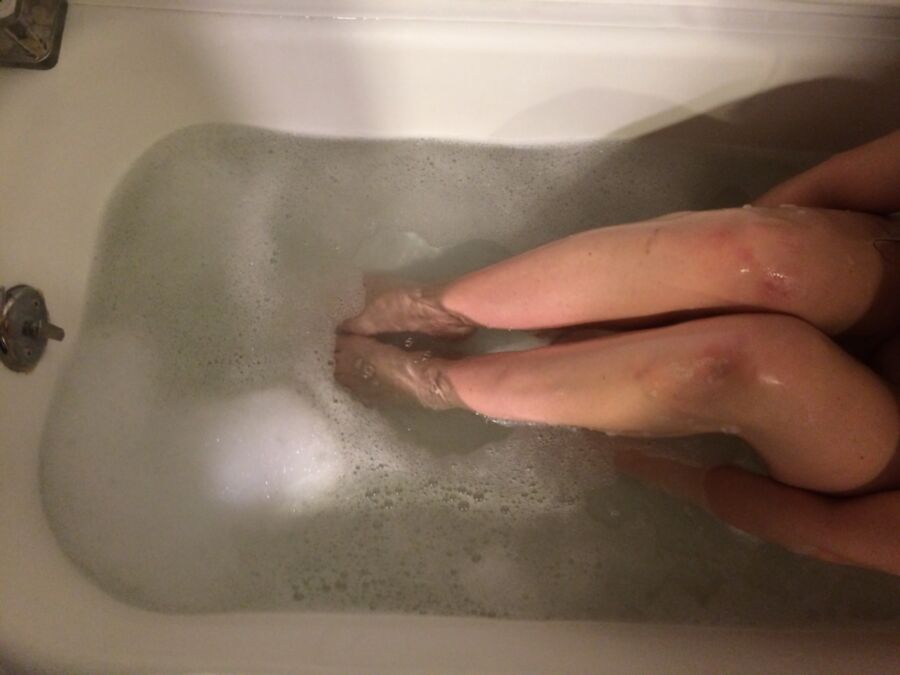 Free porn pics of bobbi in the bath 19 of 24 pics