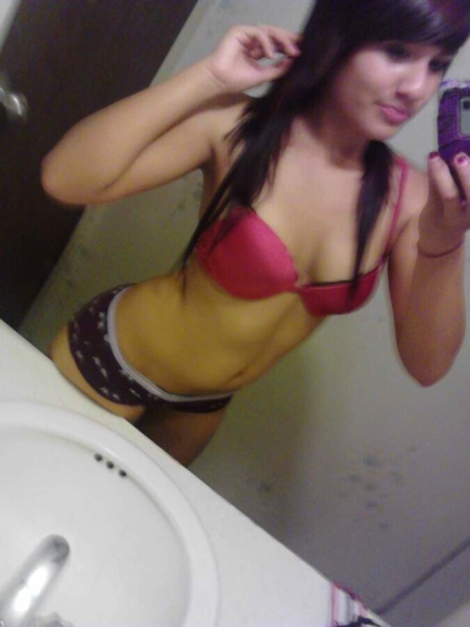 Free porn pics of latina teen selfshot 20 of 86 pics