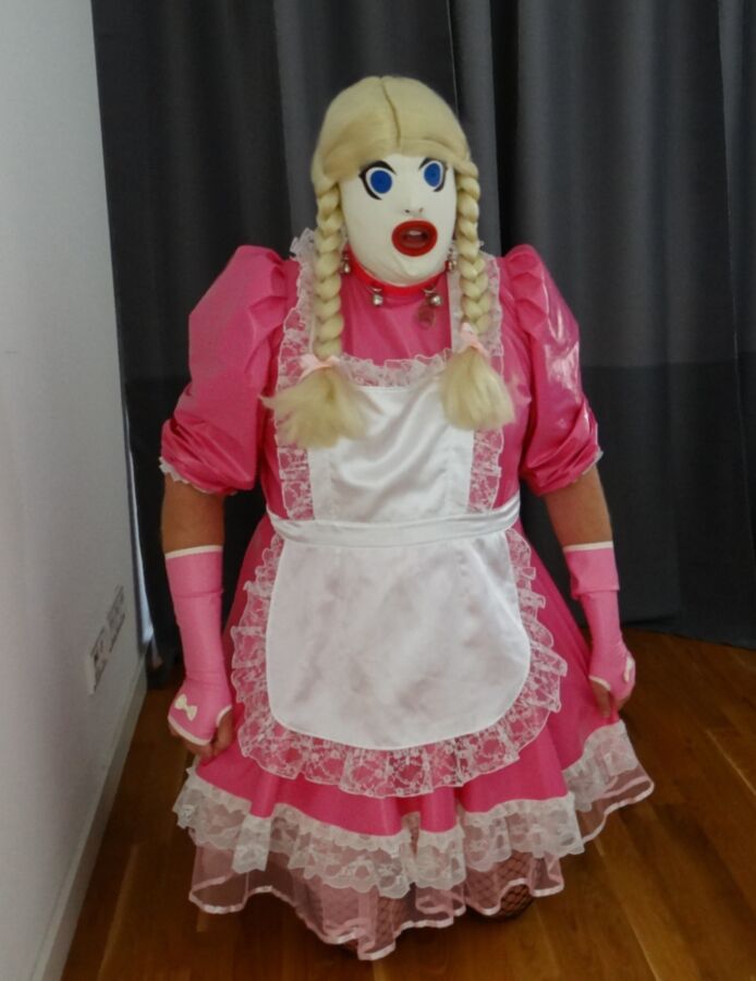 Free porn pics of Sissy Rubber Doll 1 of 3 pics