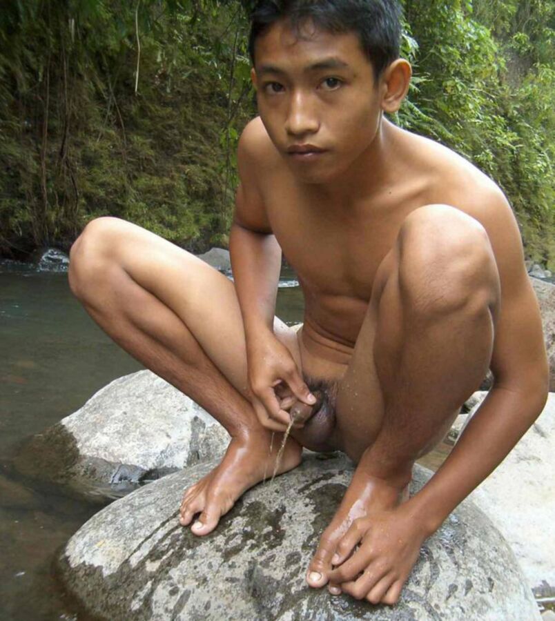 Free porn pics of Asian twinks I want to have sex with. 22 of 40 pics