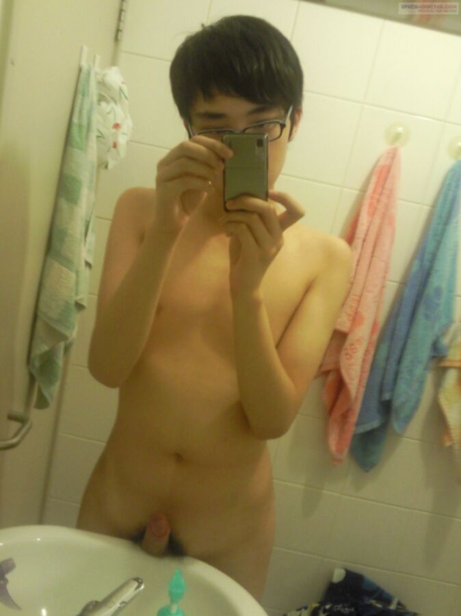Free porn pics of Asian twinks I want to have sex with. 4 of 40 pics