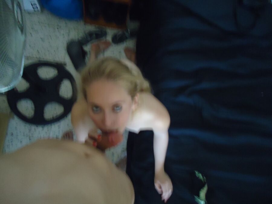 Free porn pics of blondie blowjob and fuck 2 of 7 pics