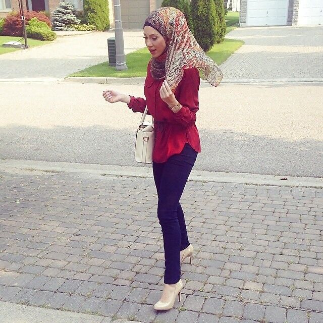 Free porn pics of NORA - horny young hijabi girl 18 of 38 pics