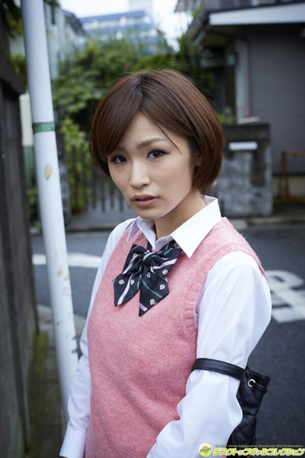 Free porn pics of Gravure idol Chie Itoyama showing her school uniform 7 of 49 pics