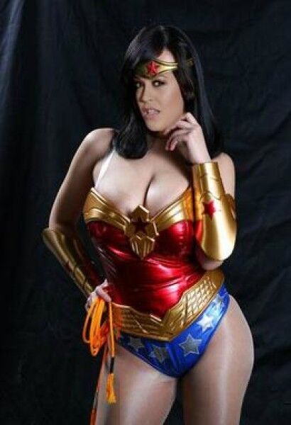 Free porn pics of Leanne Crow as superheroine wonder woman 2 of 3 pics