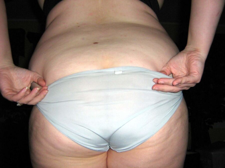 Chubby pussy wet woman Free college party video softcore