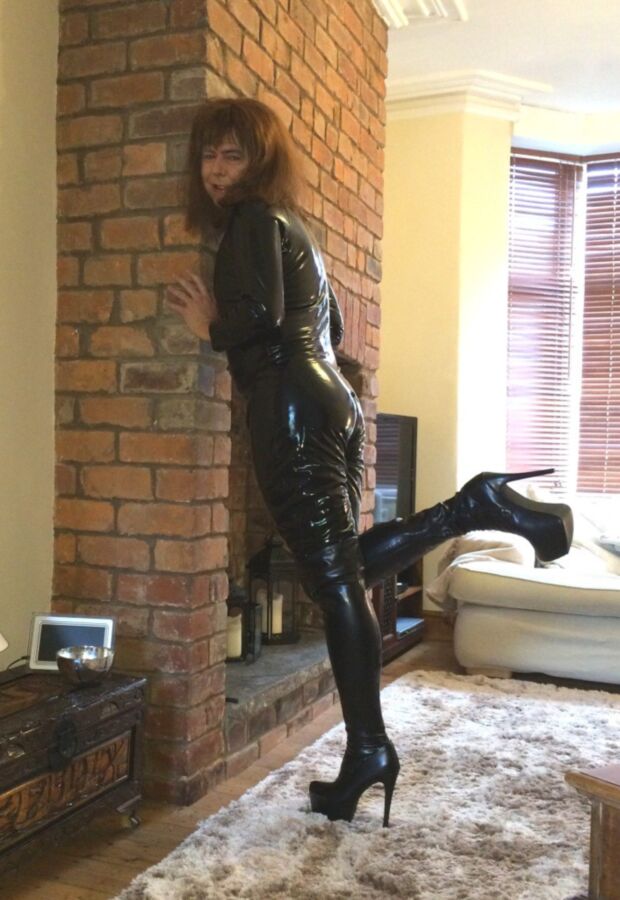 Crossdresser Latex Mature Porn