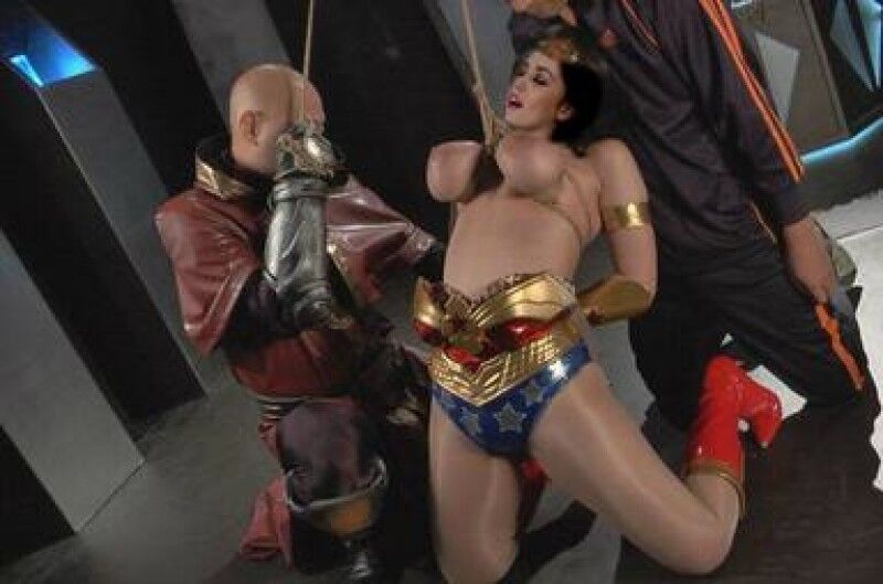 Free porn pics of Leanne Crow as superheroine wonder woman 3 of 3 pics