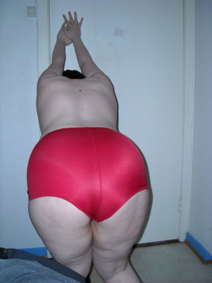 Free porn pics of Fat BBW mature wife panty show 7 of 42 pics