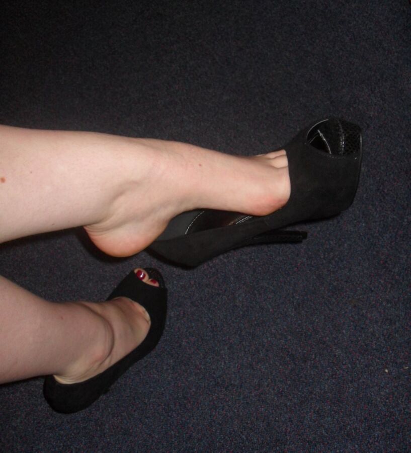 Free porn pics of Women in shoes mix 9 of 56 pics