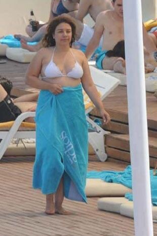 Free porn pics of CHUBBY YEŞİM CEREN BOZOĞLU 7 of 9 pics