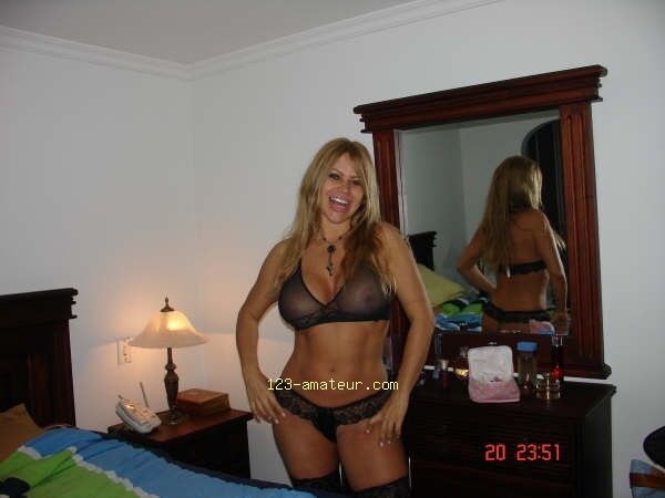 Free porn pics of Colombia - mature hooker with fake tits 1 of 7 pics
