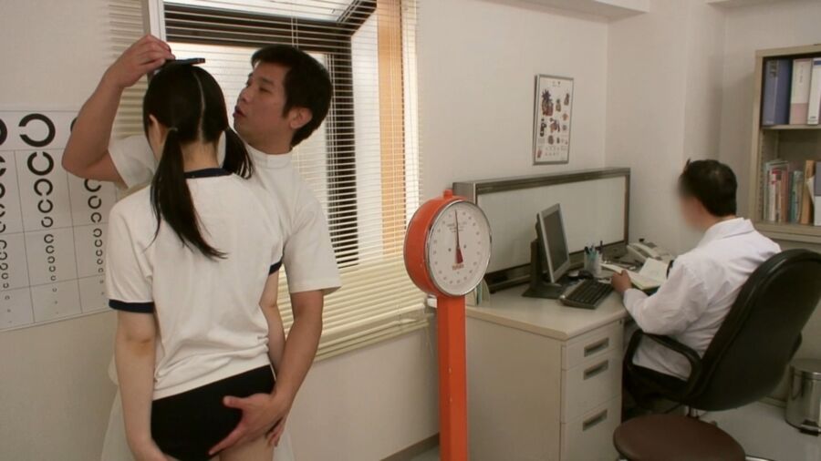 Free porn pics of Japanese schoolgirl medical exam 6 of 44 pics