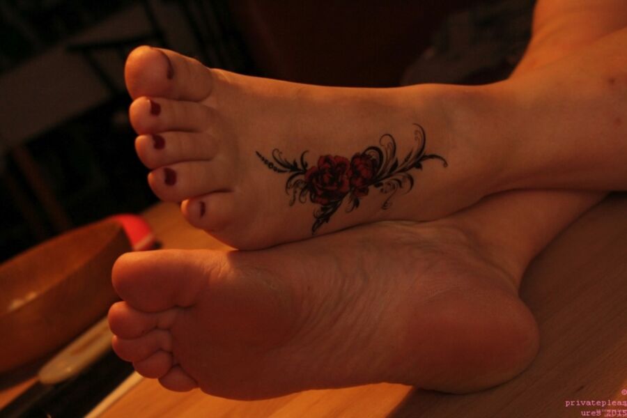 Free porn pics of roemoe barefoot tatoo sex 13 of 68 pics